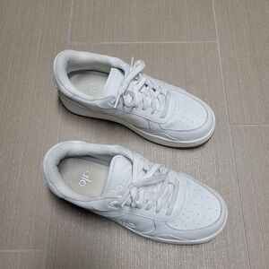 Alo Recovery Mode Sneakers Size 8.5.